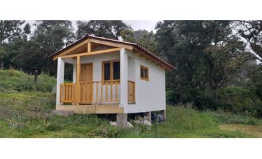 SE VENDE HERMOSO LOTE ESQUINERO EN LA VEREDA EL ALTO DEL AGUILA