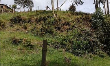 SE VENDE HERMOSO LOTE ESQUINERO EN LA VEREDA EL ALTO DEL AGUILA