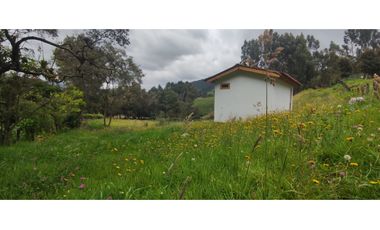 SE VENDE HERMOSO LOTE ESQUINERO EN LA VEREDA EL ALTO DEL AGUILA