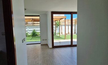 Casa Costa Laguna