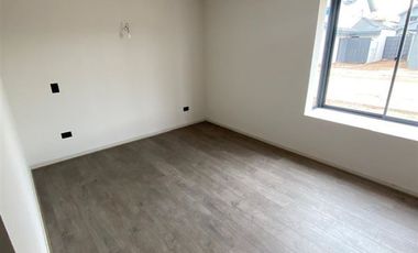 Casa en Arriendo en Portal Machalí