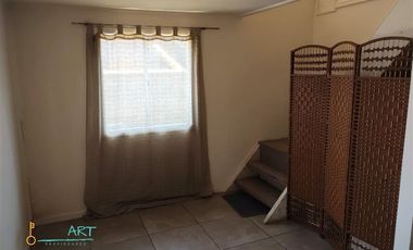 Casa en Arriendo en sector Santa Rosa