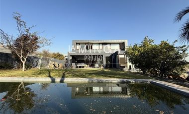 Casa en Arriendo en Piedra Roja