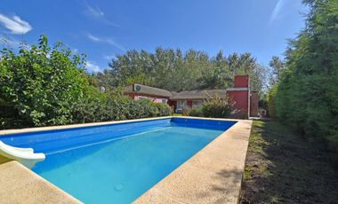Venta Casa con pileta Barrio Privado Las Fuentes