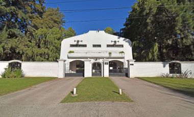 Venta Casa con pileta Barrio Privado Las Fuentes