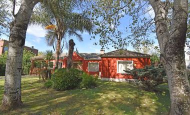 Venta Casa con pileta Barrio Privado Las Fuentes