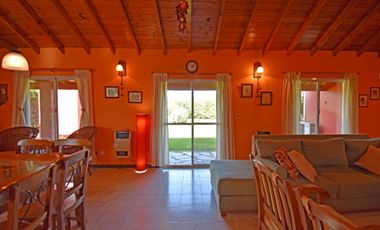 Venta Casa con pileta Barrio Privado Las Fuentes