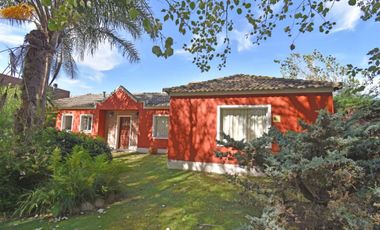 Venta Casa con pileta Barrio Privado Las Fuentes