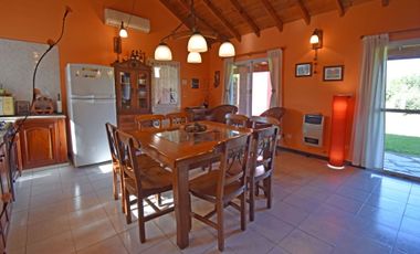 Venta Casa con pileta Barrio Privado Las Fuentes