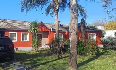 Venta Casa con pileta Barrio Privado Las Fuentes