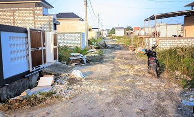 dijual tanah dekat pasar dan banyak jalan tembusan