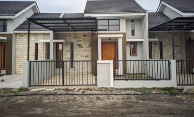 RUMAH 300 JUTAAN DI SUKODONO SIDOARJO