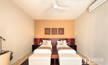 FREEHOLD CONTEMPORARY OCEANVIEW VILLA WITH INFINITY POOL | SOUTH BALI