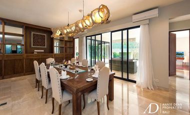 FREEHOLD CONTEMPORARY OCEANVIEW VILLA WITH INFINITY POOL | SOUTH BALI