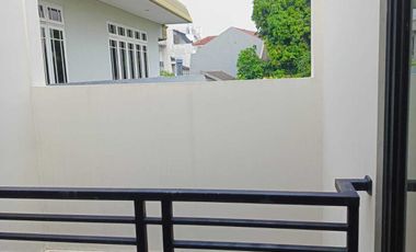 RUMAH BARU MINIMALIS 2 LANTAI DI PERUMAHAN PERSADA SAYANG RAWA BUAYA CENGKARENG JAKARTA BARAT