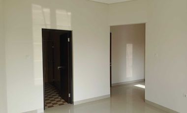 RUMAH BARU MINIMALIS 2 LANTAI DI PERUMAHAN PERSADA SAYANG RAWA BUAYA CENGKARENG JAKARTA BARAT