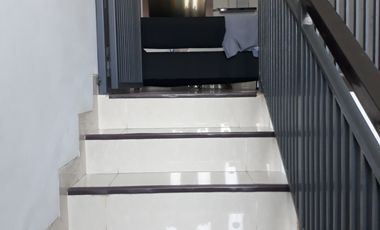 Disewakan Rumah Minimalis Mewah 2 Lantai di Townhouse Cibubur