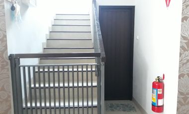 Disewakan Rumah Minimalis Mewah 2 Lantai di Townhouse Cibubur