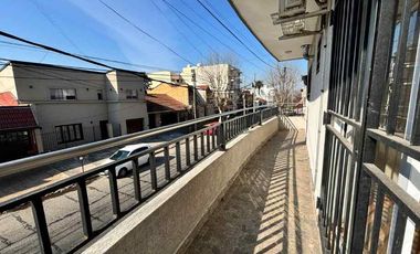 Piso en alquiler en Wilde Centro