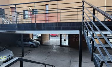 Departamento en alquiler c/ cochera en Villa Nueva