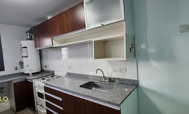 Departamento en alquiler c/ cochera en Villa Nueva