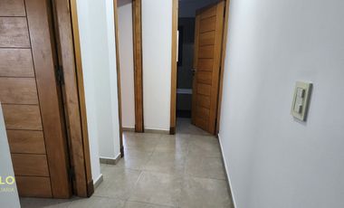Departamento en alquiler c/ cochera en Villa Nueva