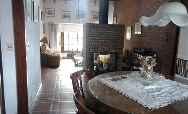 Casa en venta en Quilmes Este