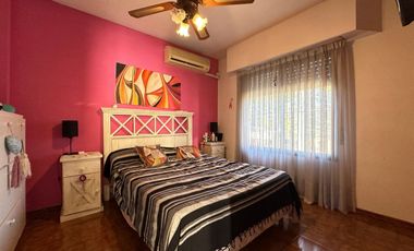 VENTA CASA 5 AMB C/PATIO PILETA Y GARAGE - BURZACO