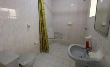 Casa en Venta, en Esquina en Articulo 123, Ver. Ver