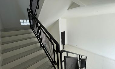 DIJUAL RUMAH SCANDINAVIAN MODERN KENTEN PALEMBANG