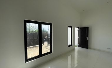 DIJUAL RUMAH SCANDINAVIAN MODERN KENTEN PALEMBANG