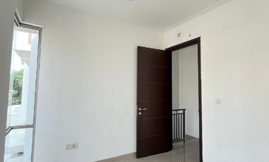 Disewakan Murah rumah PIK2 4,5x10 sudah terpasang AC