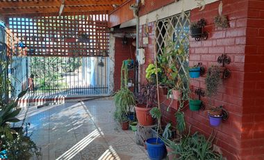 VENTA CASA 2 PISOS EN EL CORAZON DE QUILICURA