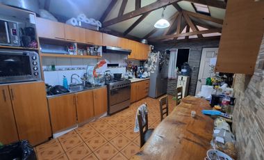 VENTA CASA 2 PISOS EN EL CORAZON DE QUILICURA