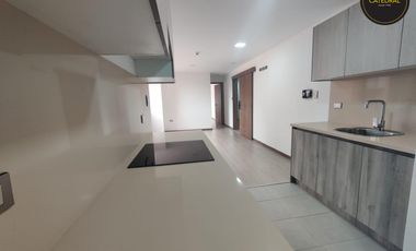 Departamento de venta en Puertas del sol – código:19715