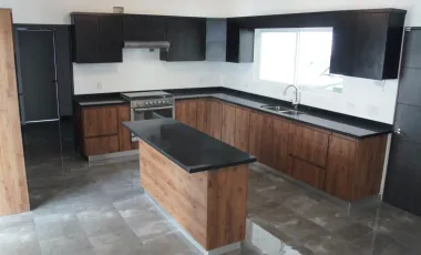 Casa en venta en La Joya Privada Residencial, Monterrey, Nuevo León