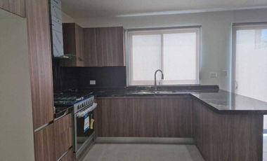CASA EN RENTA CUMBRES GARCIA
