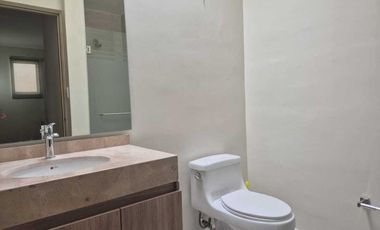 CASA EN RENTA CUMBRES GARCIA