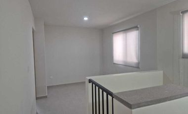 CASA EN RENTA CUMBRES GARCIA