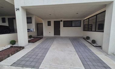 CASA EN RENTA CUMBRES GARCIA