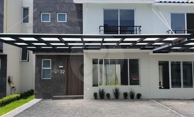 Florencia Casa en venta en Santa María