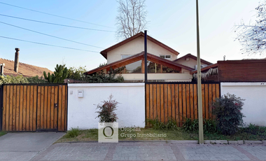 HERMOSA CASA REMODELADA 3HA 3BA 2EST 1BD