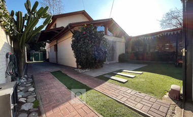 HERMOSA CASA REMODELADA 3HA 3BA 2EST 1BD