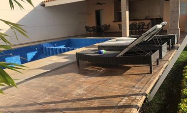 CASA EN VENTA O RENTA EN  PRIVADA LOS PINOS, LA CAMPIÑA.