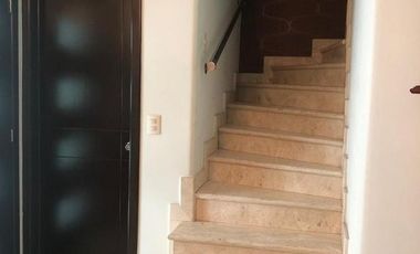 CASA EN VENTA O RENTA EN  PRIVADA LOS PINOS, LA CAMPIÑA.