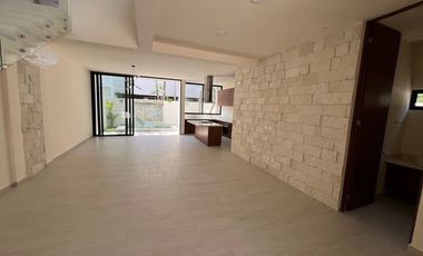 VILLA A LA VENTA 3 RECÁMARAS EN MAYAKOBA