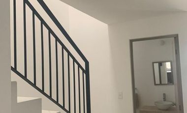 CASA NUEVA FRACCIONAMIENTO INTERLOMAS  EN ESQUINA