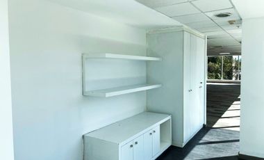 ARRIENDO Oficina habilitada de 697,70 m2, Metro Pedro de Valdivia