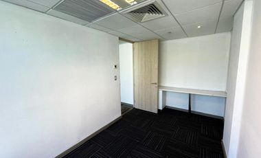 ARRIENDO Oficina habilitada de 697,70 m2, Metro Pedro de Valdivia