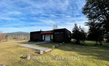 Fabrica  con sala de ventas   en parcela  orilla carretera